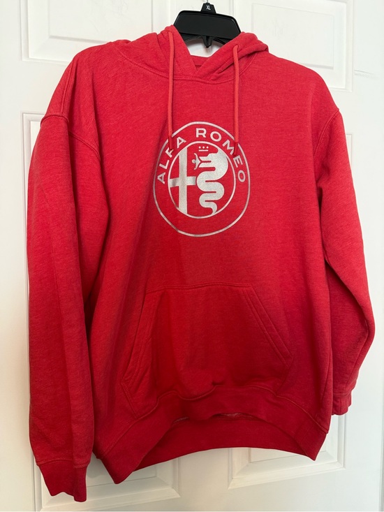 Alfa Romeo Red Hoodie Gray Graphic Logo MEDIUM Kangaroo Pocket Sweatshirt